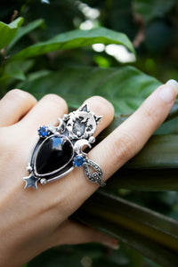 Lunar Guardian – The Wolf’s Midnight Watch AR- 7405
