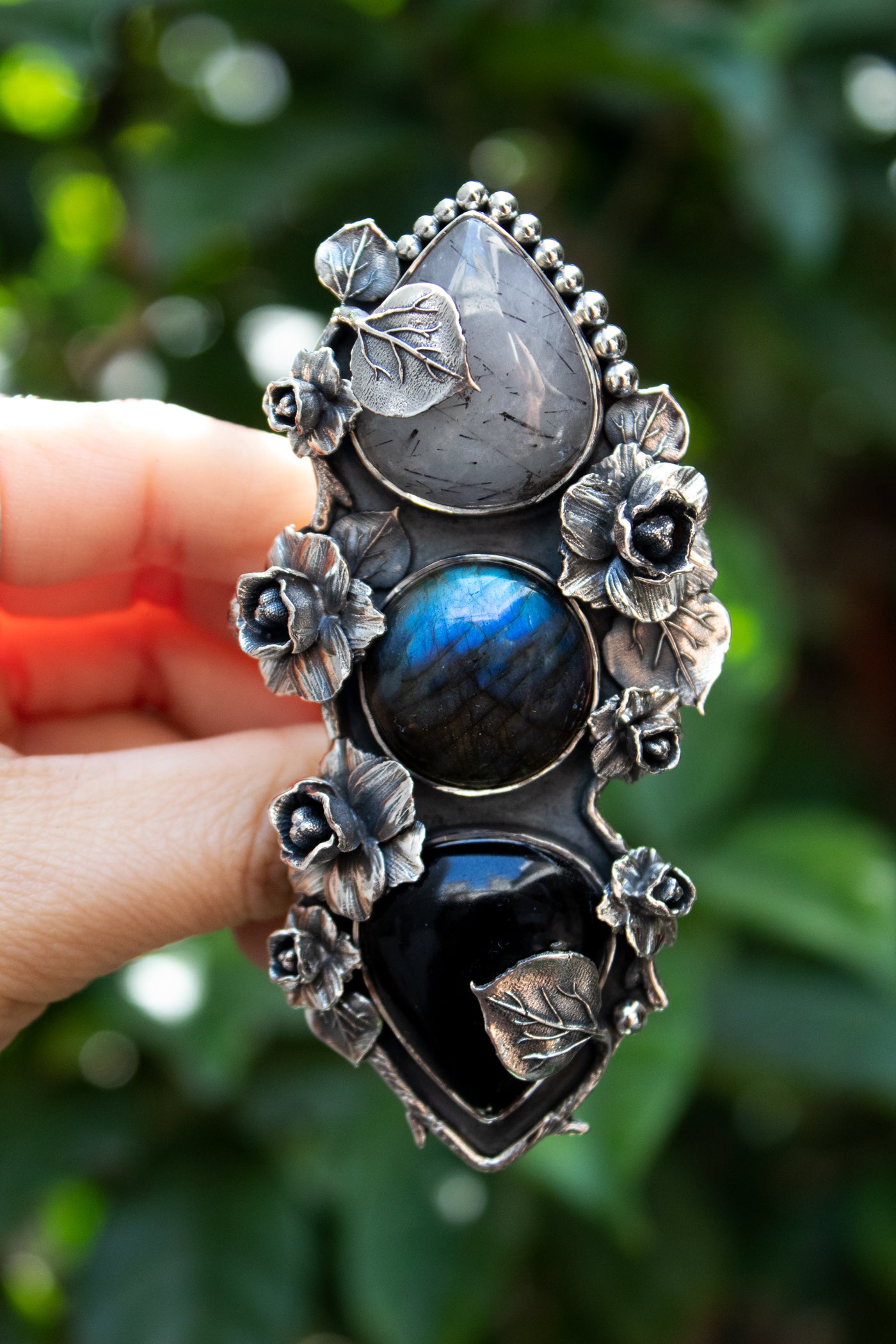 Mystic Bloom – Black Rutile, Labradorite &amp; Black Onyx Ring, AR-7394