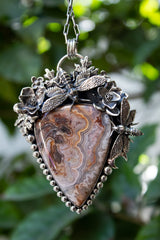 Garden of Whispers — Crazy Lace Agate & Bees Sterling Silver Pendant, AR- 7463
