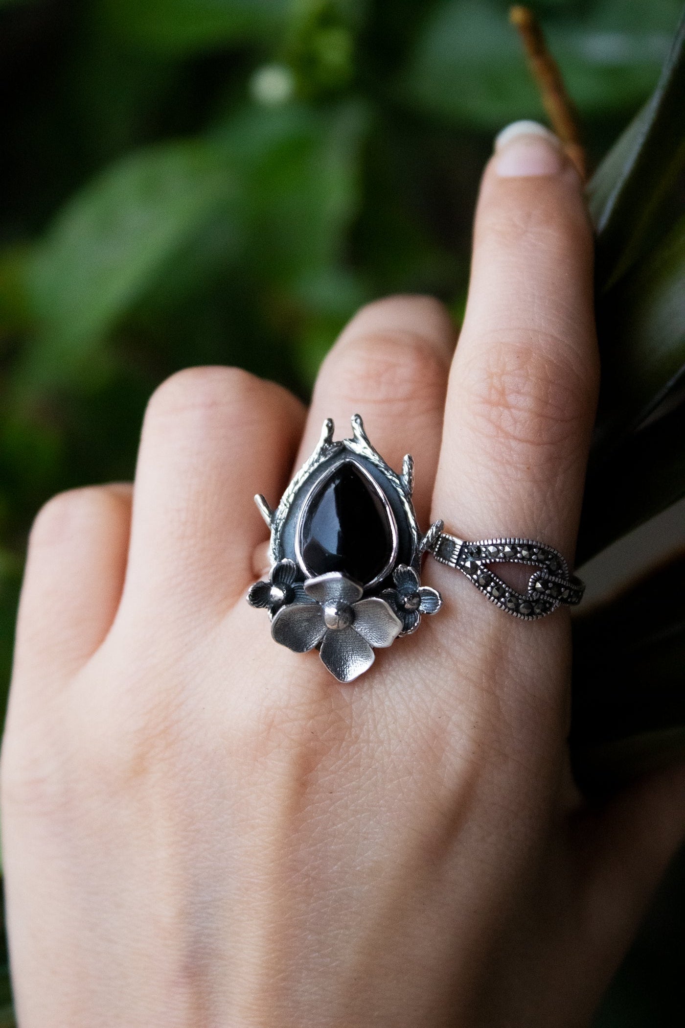 Black Onyx Floral Ring, AR-7012