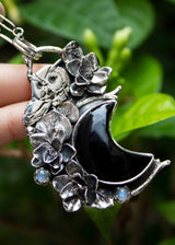 Nocturnal Whisper: Black Onyx Owl Pendant, AP-7070