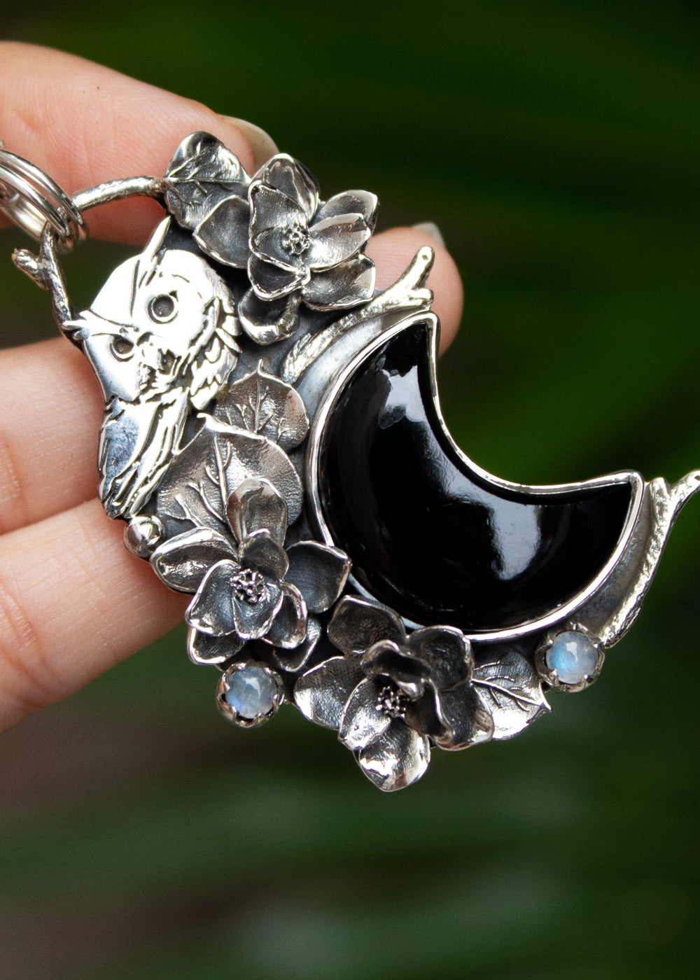 Nocturnal Whisper: Black Onyx Owl Pendant, AP-7070