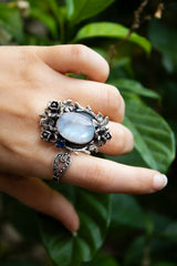 Moonlit Thorns: Moonstone Ring, AR-7485