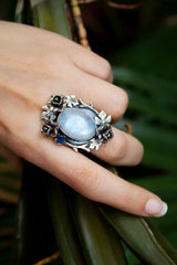 Moonlit Thorns: Moonstone Ring, AR-7485