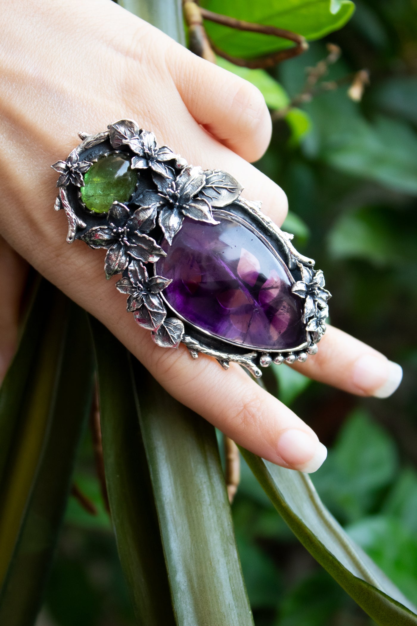Verdant Vail: Amethyst Ring,  AR-7486