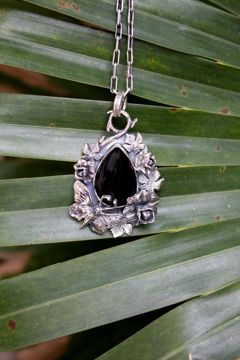 Nocturne Bloom: Black Onyx Pendant, AR-7493