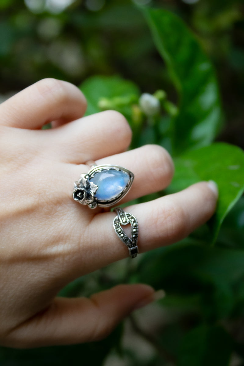 Moonkissed Floral Ring, AR-7505