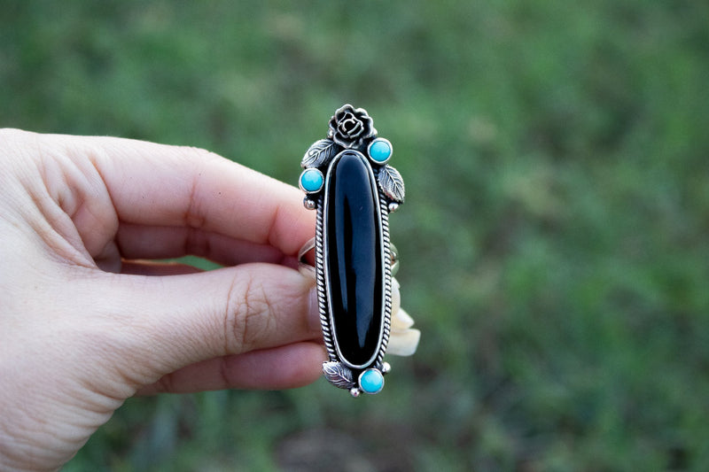 Black Onyx and Sleeping Beauty Ring with Roses AR-3005 - Its Ambra