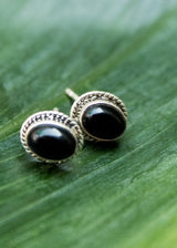 Handmade Oval Shaped Black Onyx Earrings AE-1023 - Its Ambra