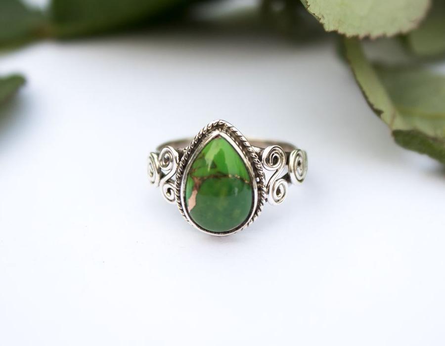 Anillo turquesa, anillo de plata esterlina turquesa cobre verde, anillo turquesa Mohave, joyería turquesa, anillo Boho, anillos delicados AR-1147