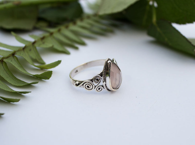Anillo de cuarzo rosa, anillo de piedras preciosas de cuarzo rosa de plata esterlina, anillo hecho a mano, anillo de piedra rosa pálido, Boho, joyería de cuarzo rosa AR-1248
