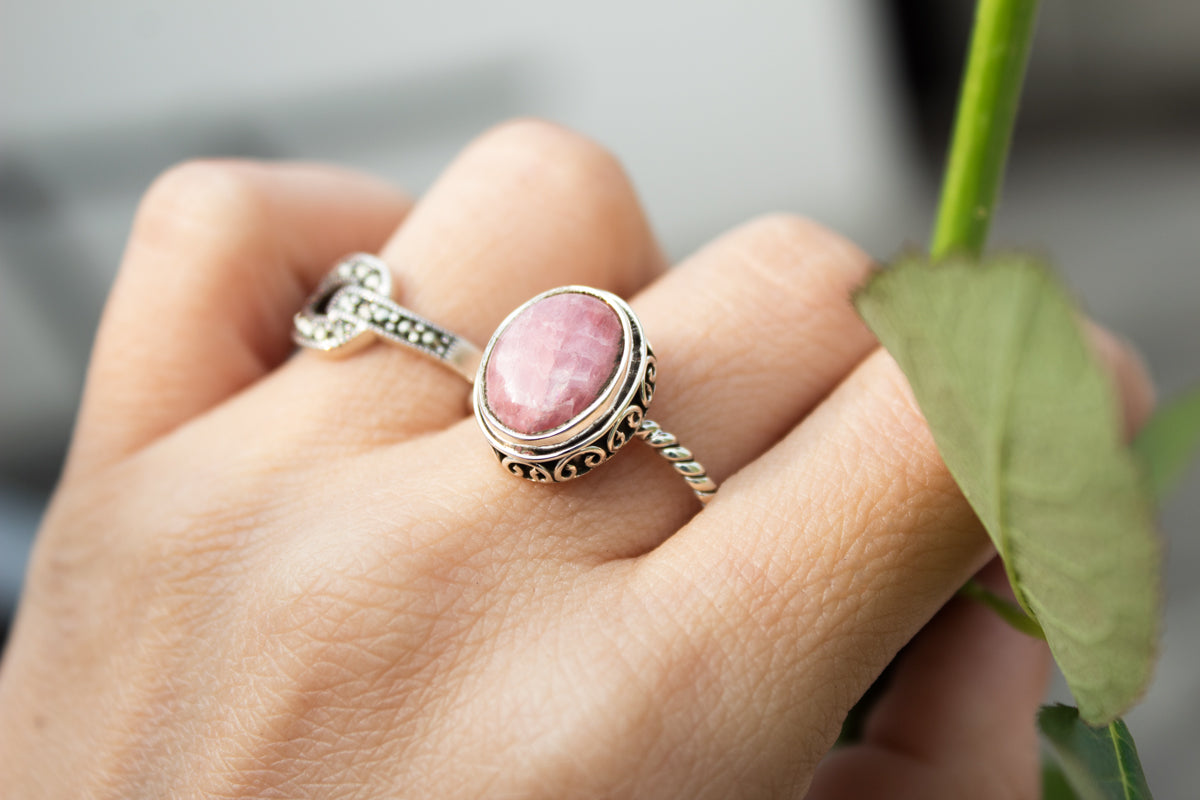 Anneau de rhodochrosite, anneau de pierre rose pâle naturel, anneau d'argent sterling de rhodochrosite, anneau fait main, anneau de Boho, anneau de Boho, bijoux de rhodochrosite AR-1243