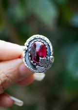 Oval Garnet Ring with Maple Leaf AR-6543