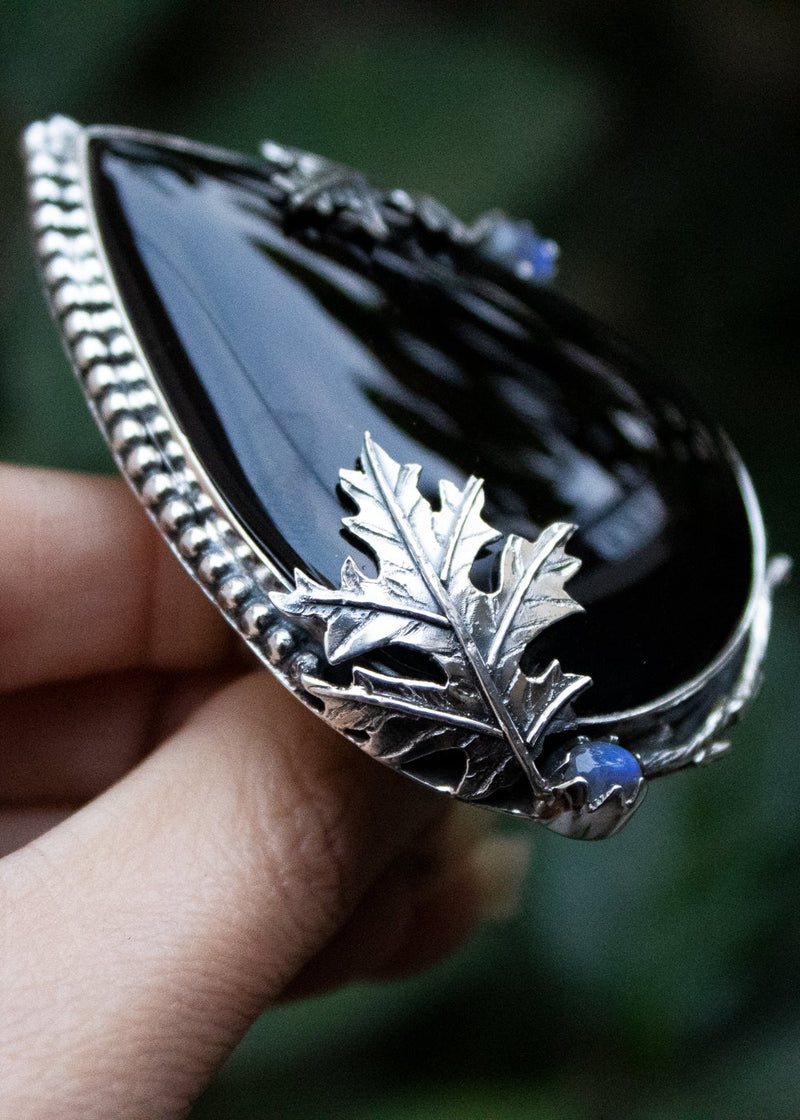Black Onyx Oak Leaf Ring AR-6554
