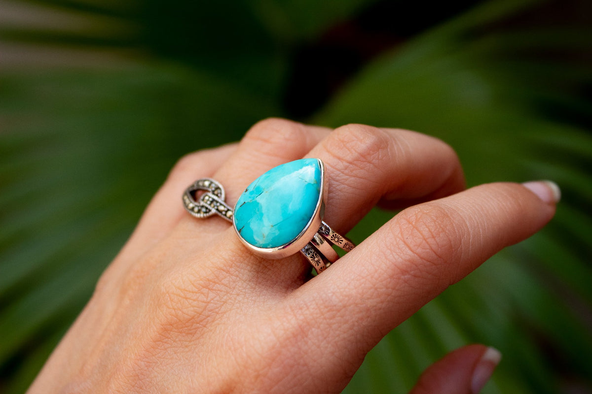 Handmade Arizona Turquoise Three Split Band Ring AR-2056 - Its Ambra