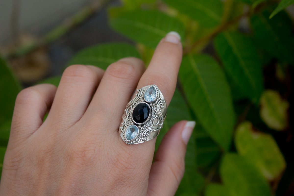 Black Onyx and Blue Topaz Gemstone Ring, AR-1020 - Its Ambra