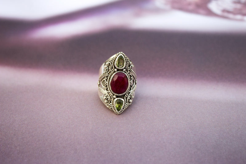 Anillo de rubí rojo, anillo de piedras preciosas de rubí y peridoto, anillo de plata de ley 925 sólido, anillo de piedra de nacimiento de julio, anillo de declaración AR-1229