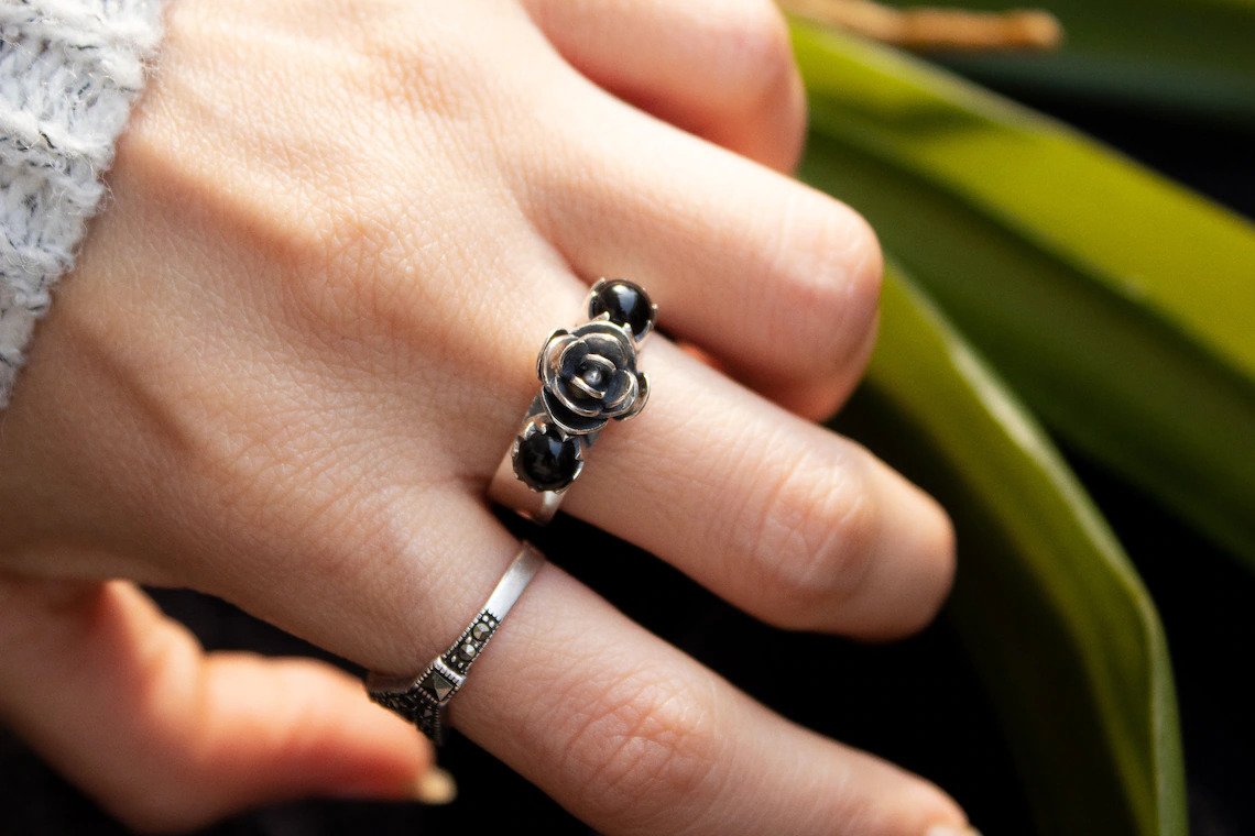 Floral Black Onyx Gemstone Ring, AR-3060