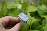 Anillo de piedra lunar arcoíris, plata de ley 92,5 %, anillo de banda estampado, SKU 6119