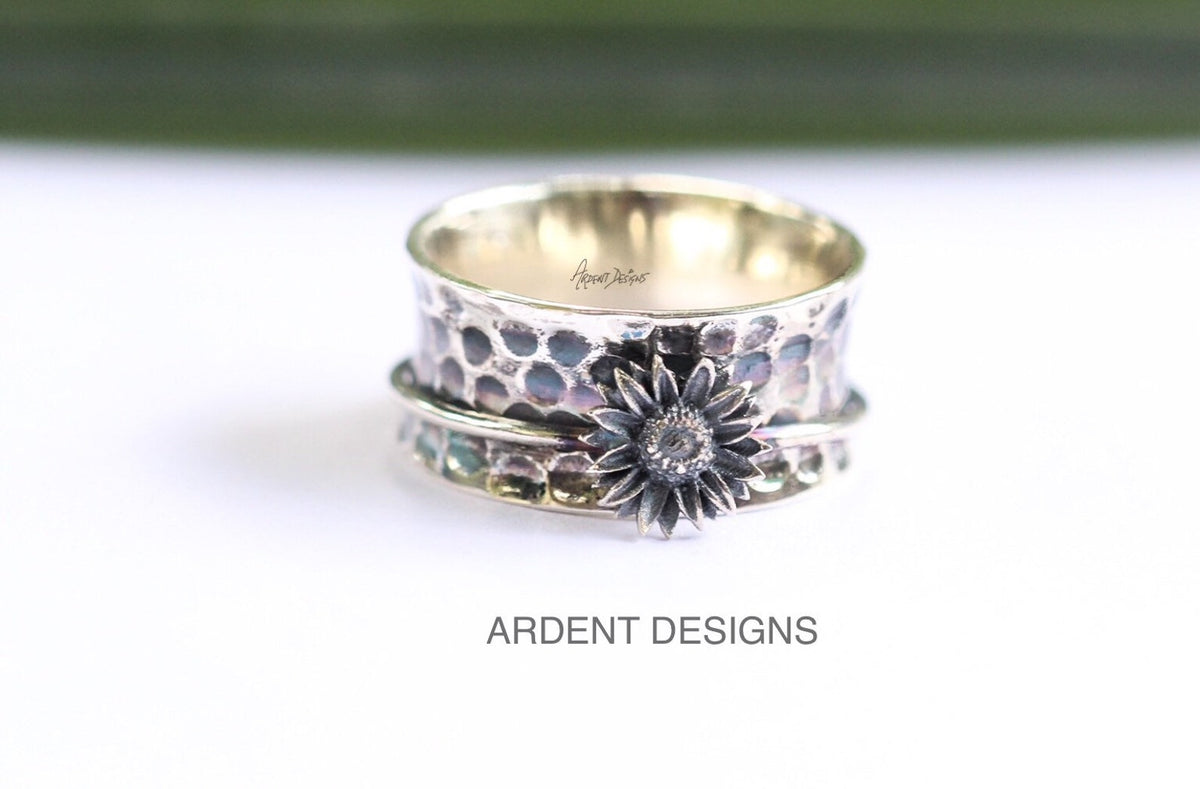 Anillo giratorio, banda martillada de plata esterlina, anillo de flores, anillo Fidget, SKU 6135