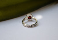 Anillo granate, anillo de doble banda, anillo delicado, SKU 6255