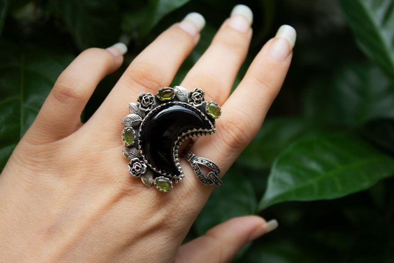 Anillo de ónix negro, anillo llamativo de media luna, anillo de bruja, SKU 6269