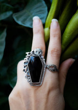 Anillo de ataúd, anillo de ónix negro, anillo de plata de ley con piedras preciosas de ónix negro, joyería de ónix, anillo de bruja, anillo de piedra negra, anillo de búho, SKU 6296