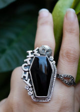 Anillo de ataúd, anillo de ónix negro, anillo de plata de ley con piedras preciosas de ónix negro, joyería de ónix, anillo de bruja, anillo de piedra negra, anillo de búho, SKU 6296