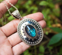 Labradorite Art nouveau patterned Gemstone Pendant, AP-5013